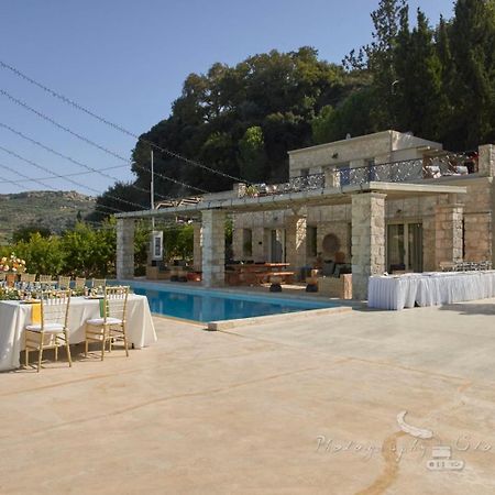 Villa Mantilari Wine Estate 7 Apartments 2 Private Pools 1 Heated Tennis Court Fitness Center 아르하네스 외부 사진