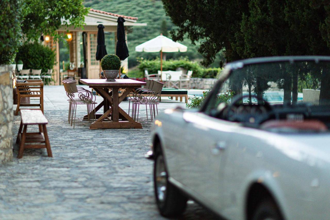 Villa Mantilari Wine Estate 7 Apartments 2 Private Pools 1 Heated Tennis Court Fitness Center 아르하네스 외부 사진