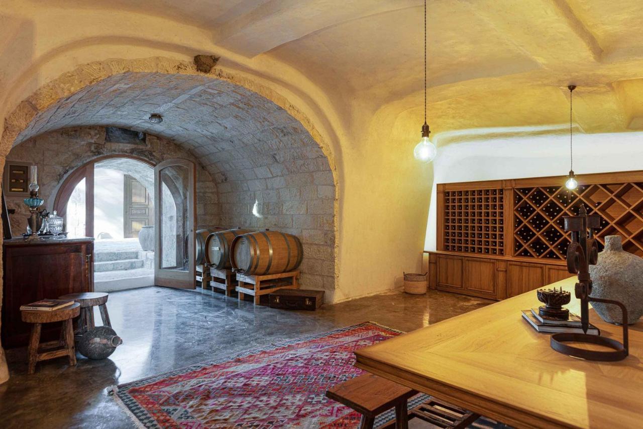 Villa Mantilari Wine Estate 7 Apartments 2 Private Pools 1 Heated Tennis Court Fitness Center 아르하네스 외부 사진