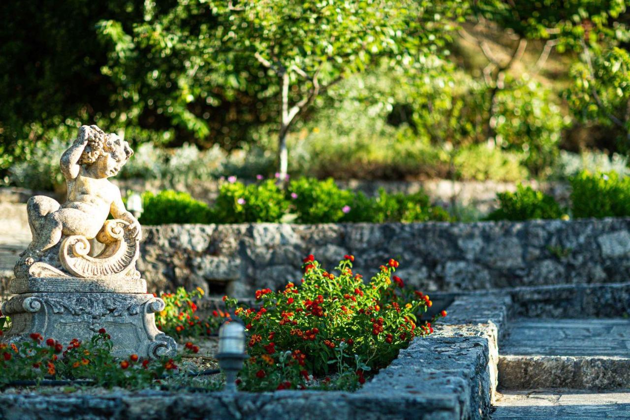 Villa Mantilari Wine Estate 7 Apartments 2 Private Pools 1 Heated Tennis Court Fitness Center 아르하네스 외부 사진