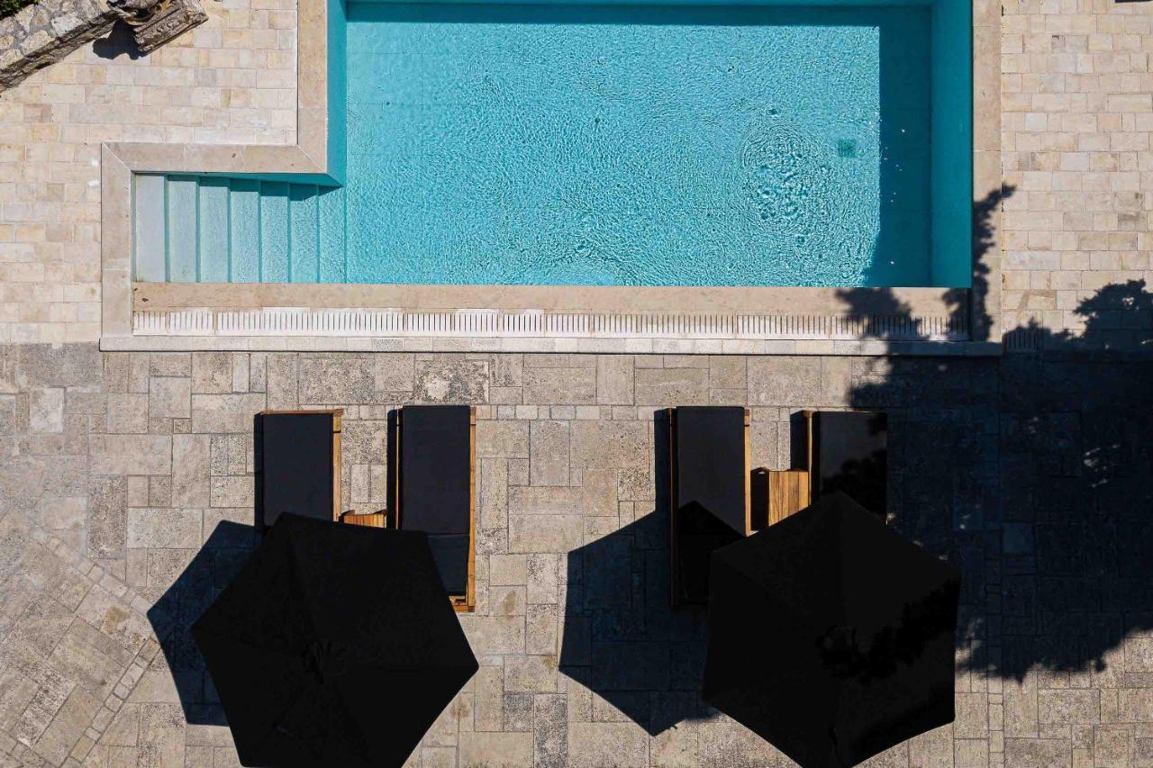 Villa Mantilari Wine Estate 7 Apartments 2 Private Pools 1 Heated Tennis Court Fitness Center 아르하네스 외부 사진
