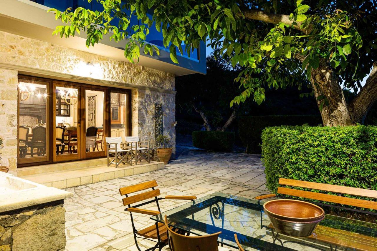 Villa Mantilari Wine Estate 7 Apartments 2 Private Pools 1 Heated Tennis Court Fitness Center 아르하네스 외부 사진