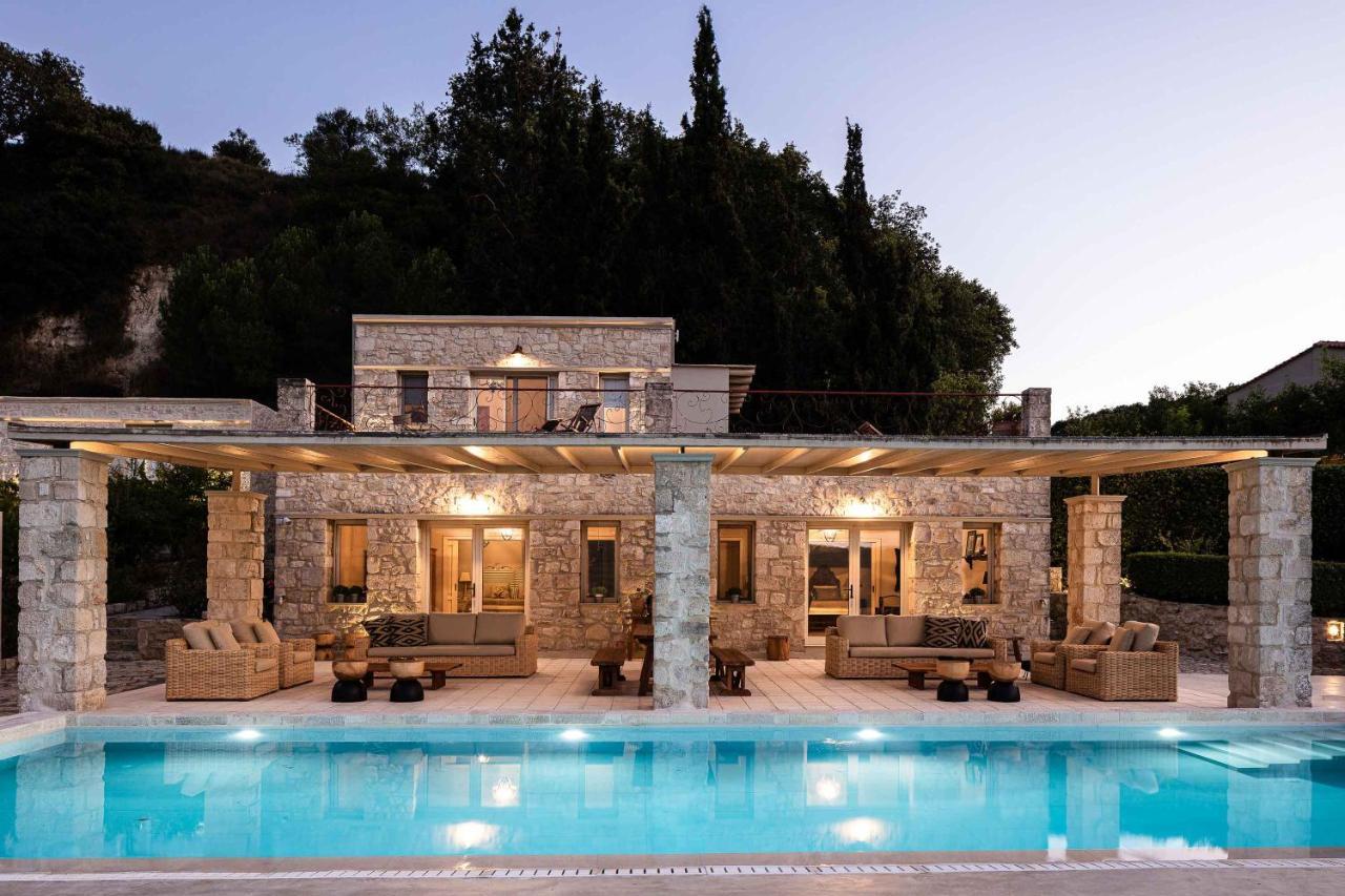 Villa Mantilari Wine Estate 7 Apartments 2 Private Pools 1 Heated Tennis Court Fitness Center 아르하네스 외부 사진