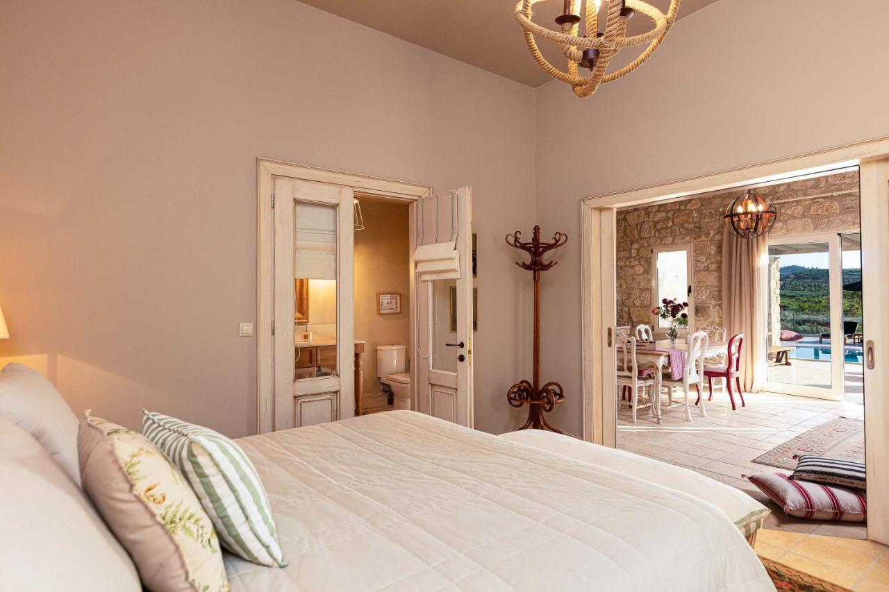 Villa Mantilari Wine Estate 7 Apartments 2 Private Pools 1 Heated Tennis Court Fitness Center 아르하네스 외부 사진