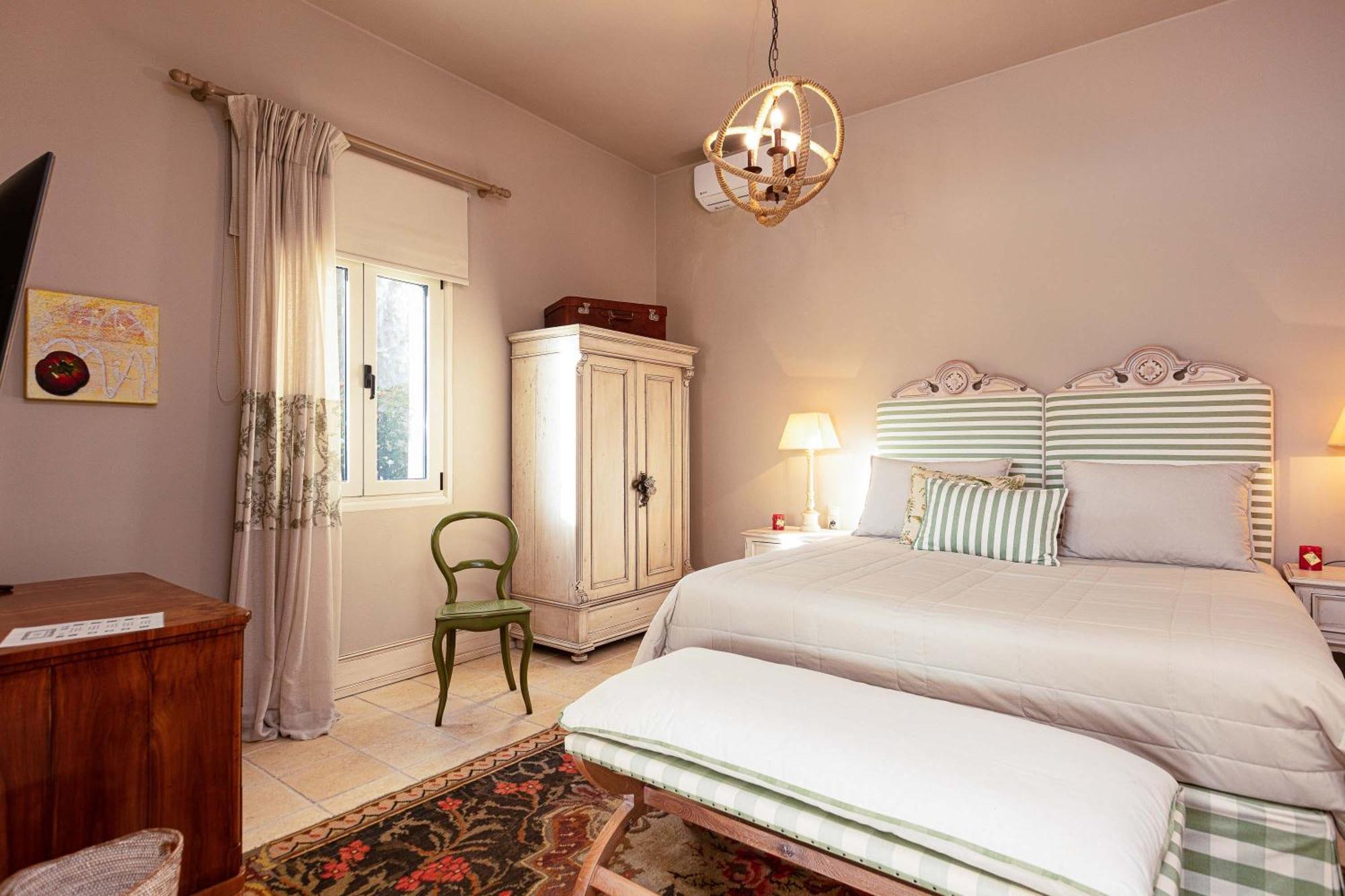 Villa Mantilari Wine Estate 7 Apartments 2 Private Pools 1 Heated Tennis Court Fitness Center 아르하네스 외부 사진